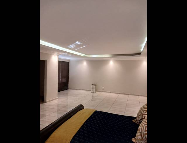 4 BEDROOM FREEHOLD FOR SALE IN HENLEY ON KLIP